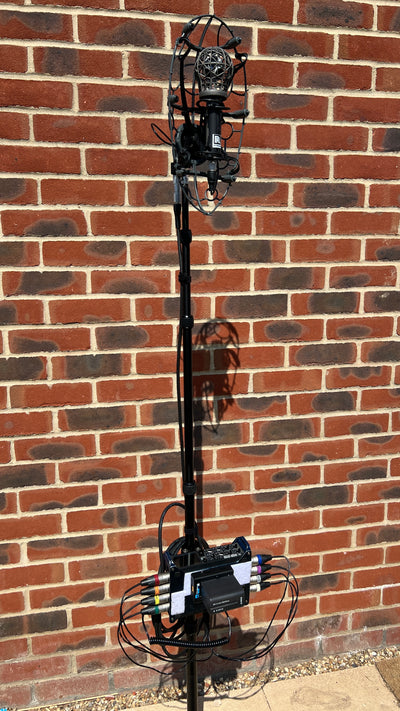 Reynolds A-Type 8 in a Cinela Pianissimo windshield on a stand, cabled up