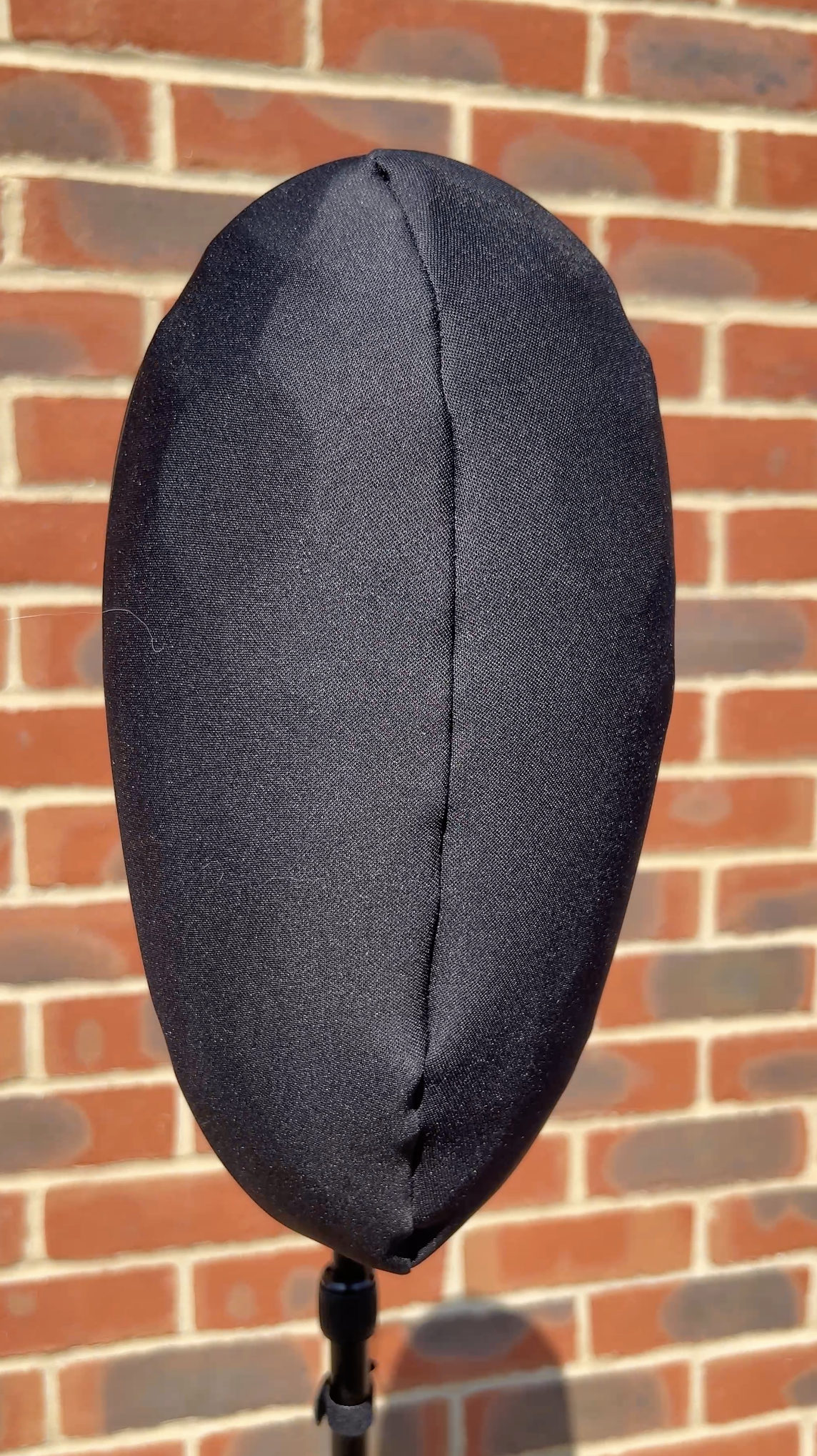 Cinela Pianissimo with fabric cover, front view